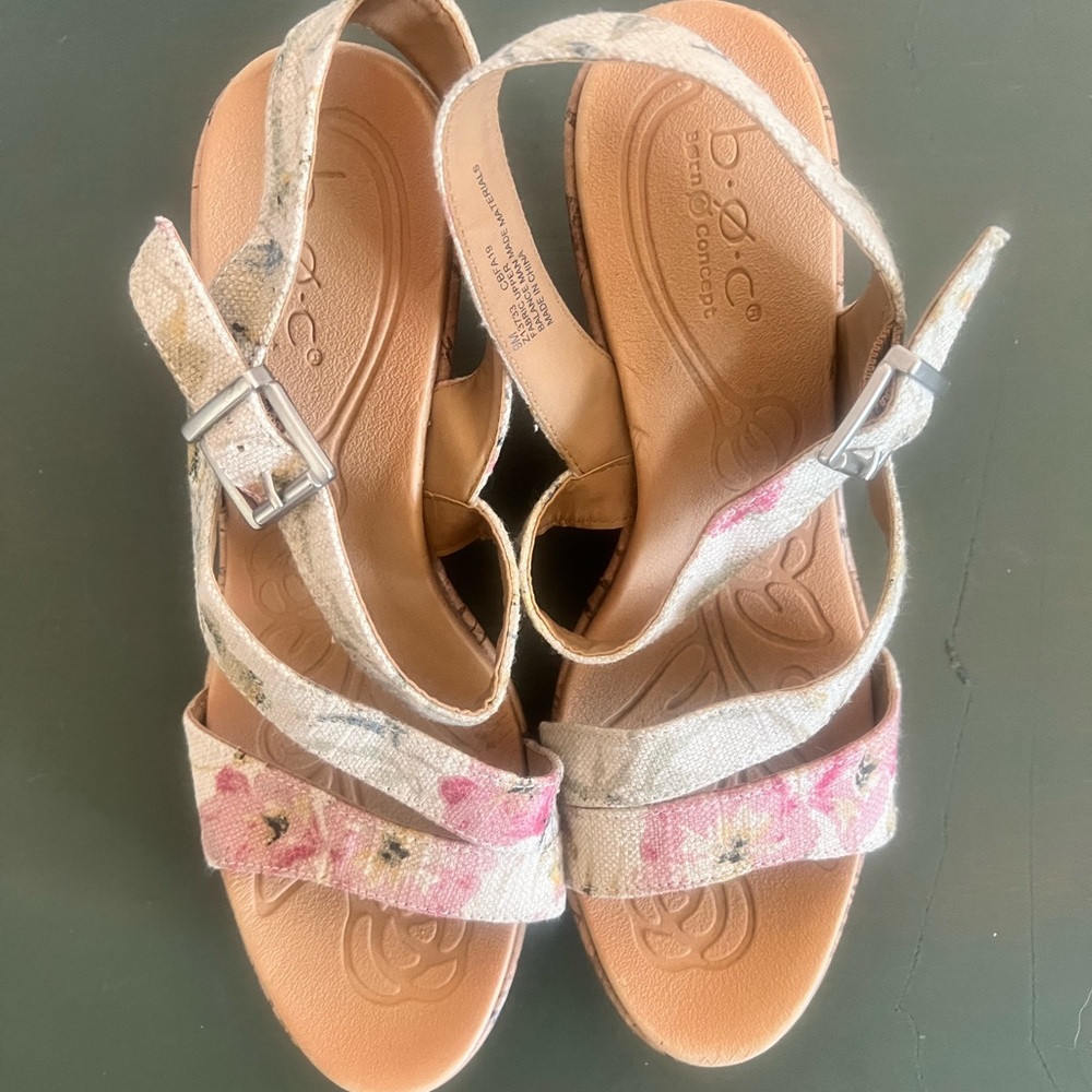 Born Concept B.O.C Schirra Canvas Floral Wedge Sandals | 9 |